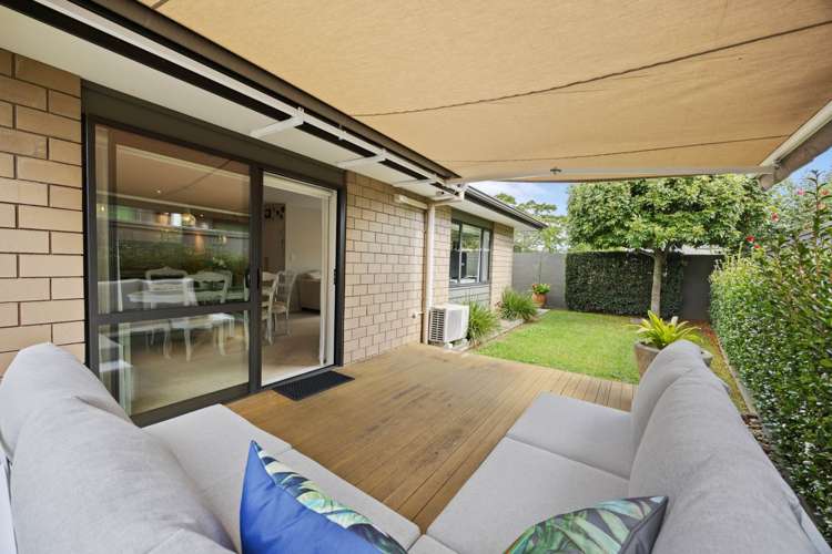 24 Royalle Mews Botany Downs_2