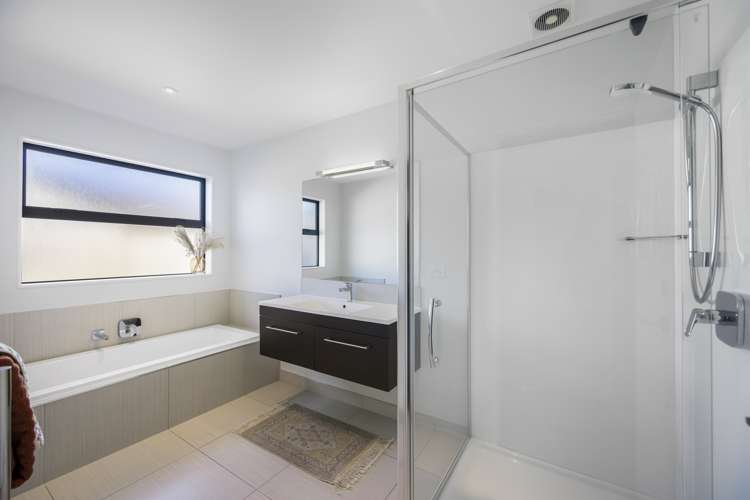 106 Harris Drive Silverdale_9