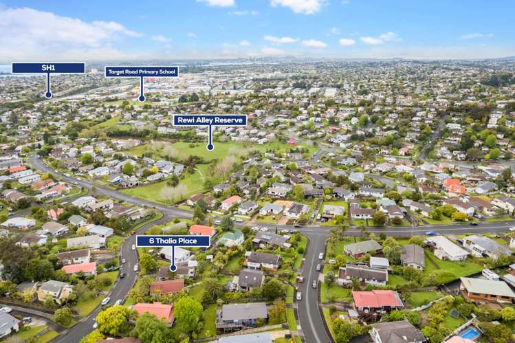 6 Thalia Place Totara Vale_16
