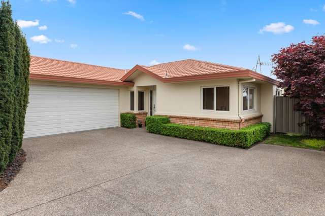 38 Owhatiura Drive Lynmore_2