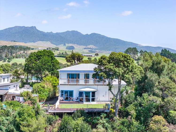 6 Mara Kai Lane Raglan_7