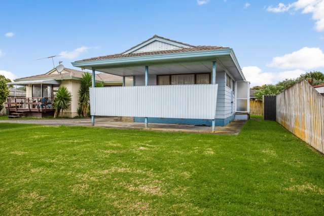 2/8 Kirrama Place Conifer Grove_1