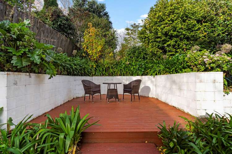 2/14 Andrea Place Sunnyhills_13