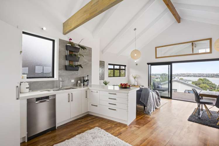 55 Ardern Avenue Stanmore Bay_36
