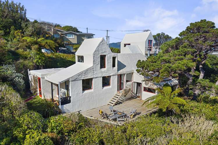 22 Rakeiora Grove Korokoro_1