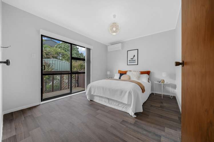 2/8 Millbrook Road Henderson_9