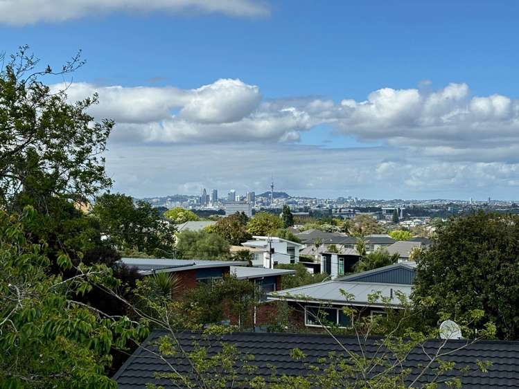 226a East Coast Road Forrest Hill_2