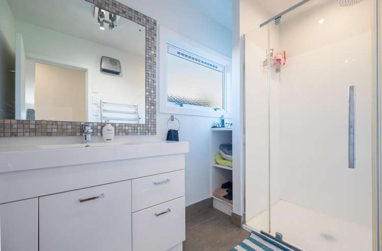 1 Bird Lane Wakefield_19