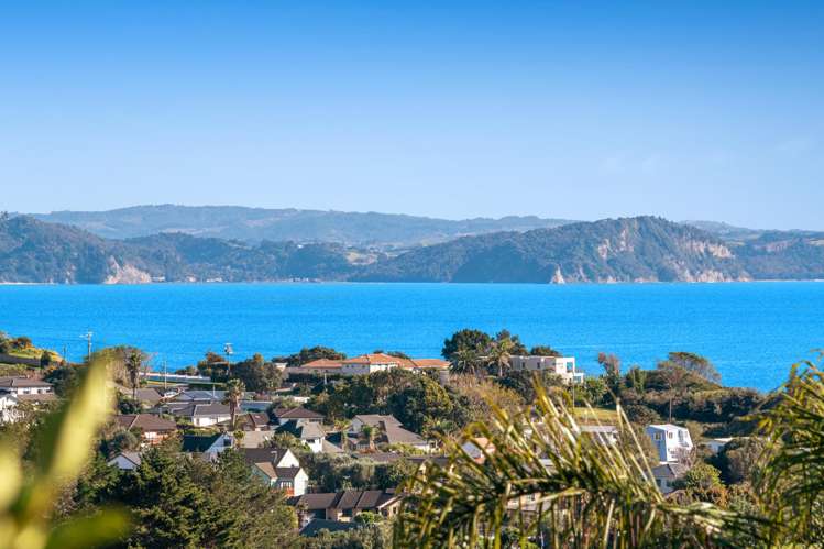 105 Alec Craig Way Gulf Harbour_15