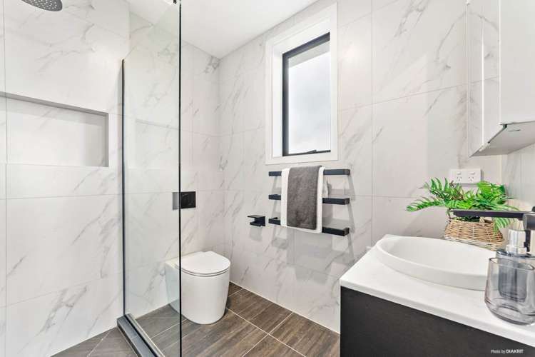 9/12 Burns Avenue Takapuna_9