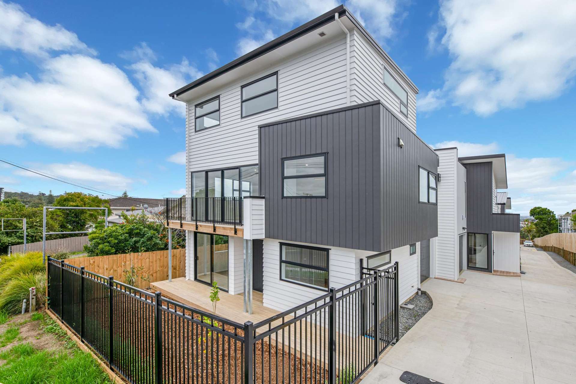 1/71 West Coast Road Glen Eden_0
