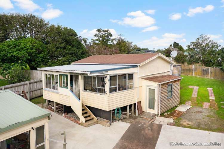 4 Brian Crescent Stanmore Bay_10