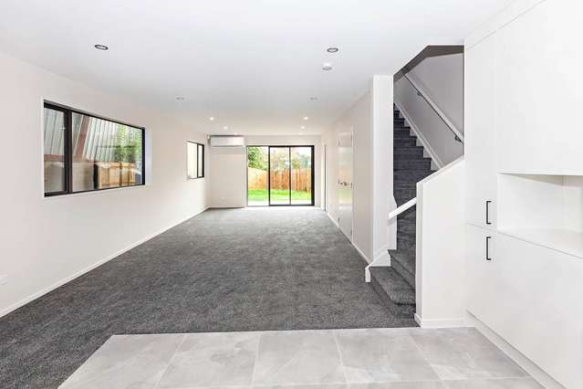 16B Bolton Place Otara_4