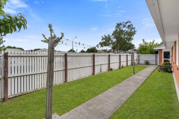 1 Cardigan Bay Place Addington_17