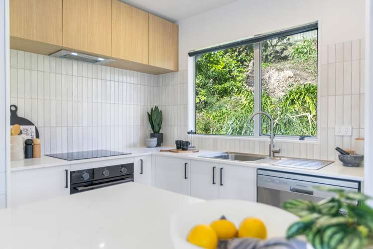 16 Makatote Grove Churton Park_9