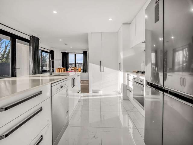 15b Strowan Avenue Elgin_1