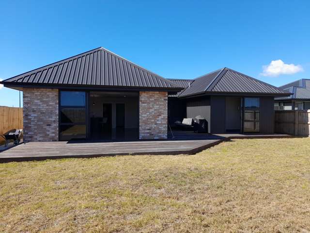 28 Taurangawaka Road One Tree Point_1
