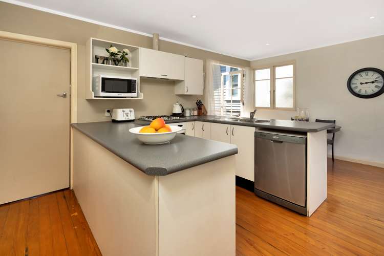 35 Wright Road Point Chevalier_17