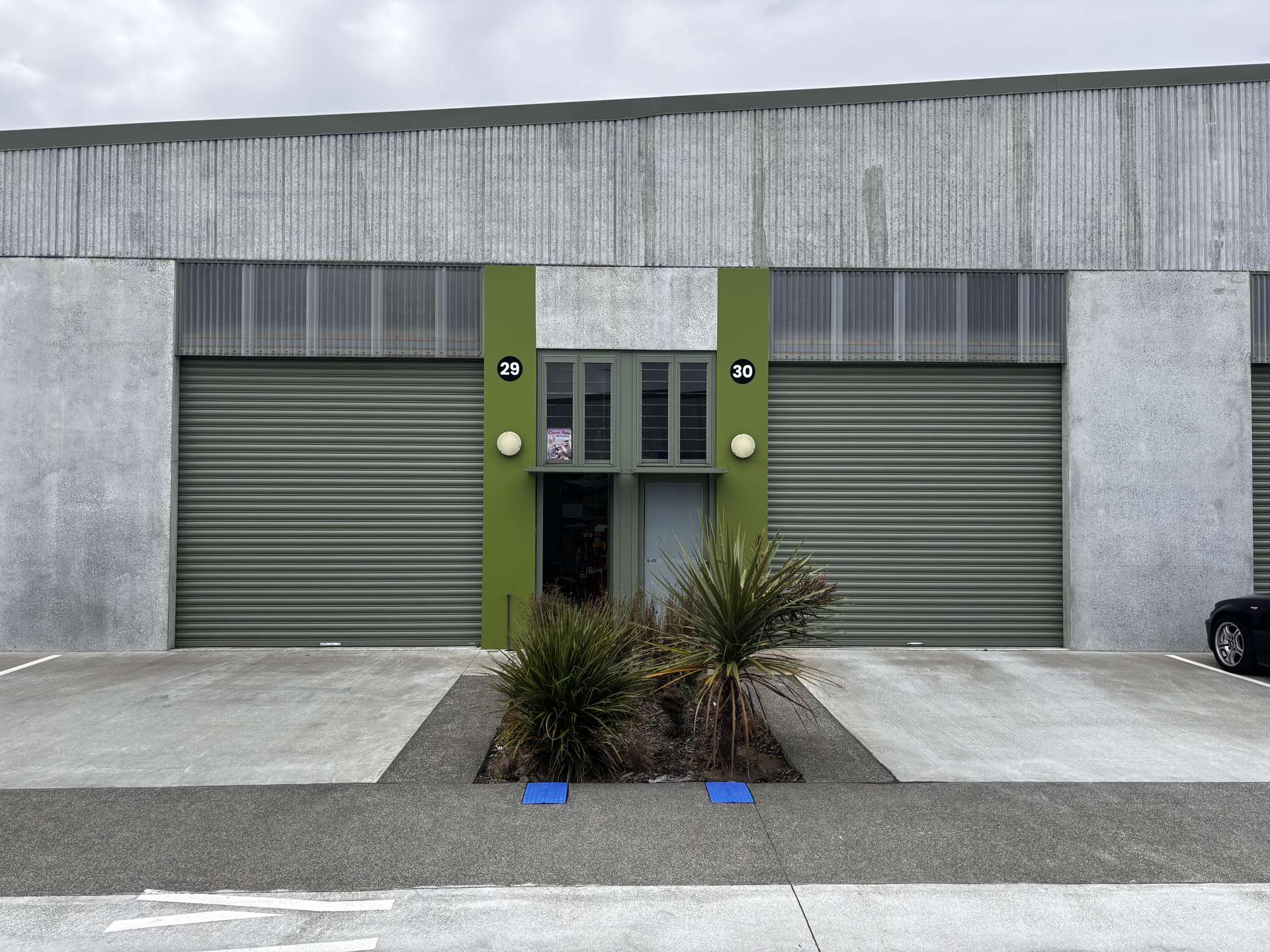 5 and 6/45 Bouverie Street Petone_0