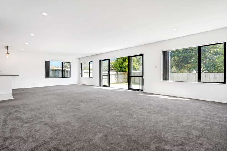 18a Riverpark Crescent Henderson_23