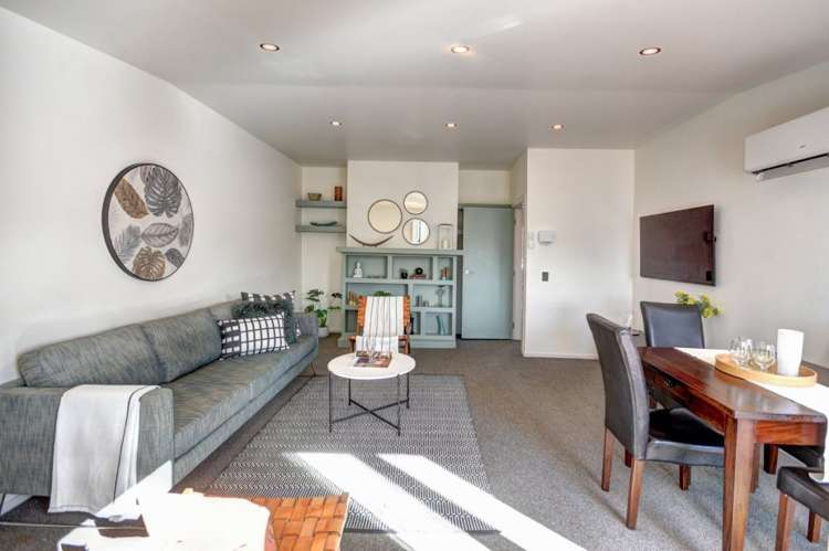 40 Eastbourne Street Caversham_19