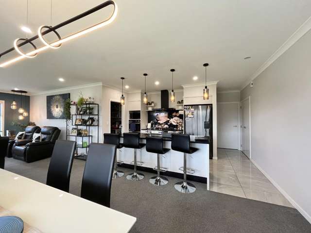 4 Hikawera Drive 10481_2