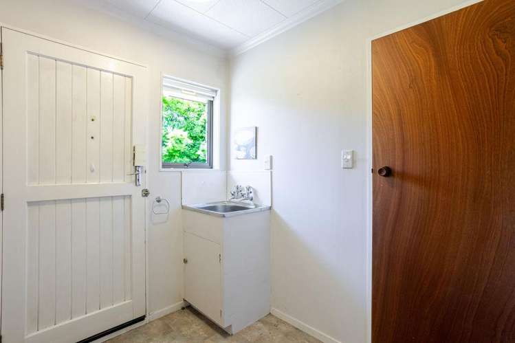61 Allardice Street Dannevirke_21