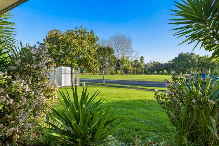 42 Medvale Avenue Flat Bush_26