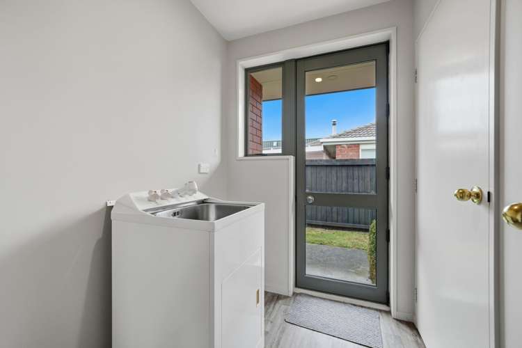 11 Oldham Place Darfield_10