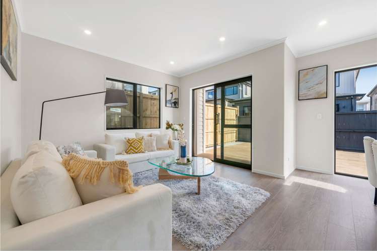 11 Sagitta Drive Flat Bush_3