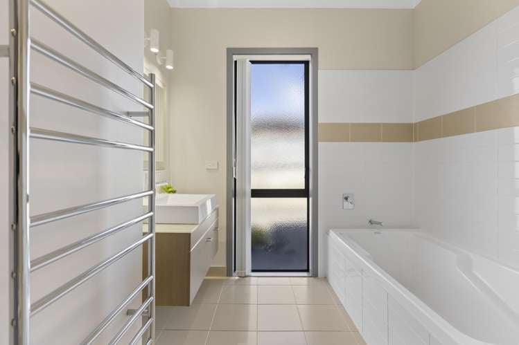 48 Karamea Street Whalers Gate_16