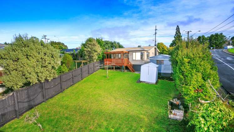 1 Ellice Road Totara Vale_12