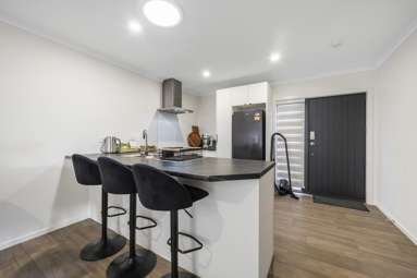 2/72 Alabaster Drive_4