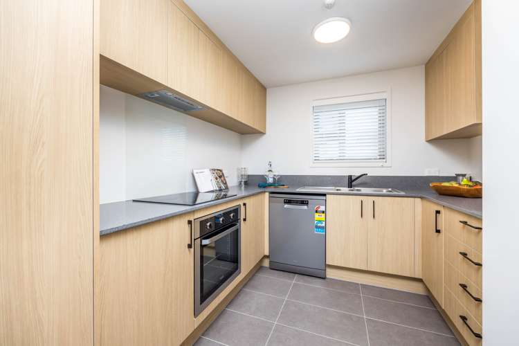 2p/27 Morning Star Place Mount Albert_6