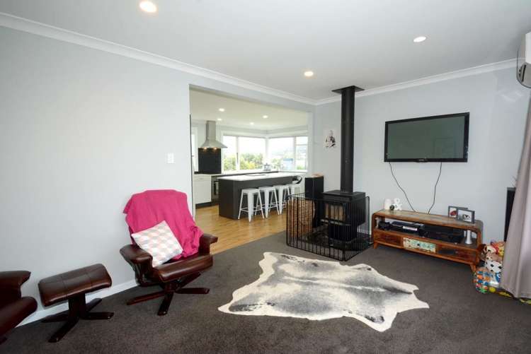 2 Valiant Road Waldronville_1