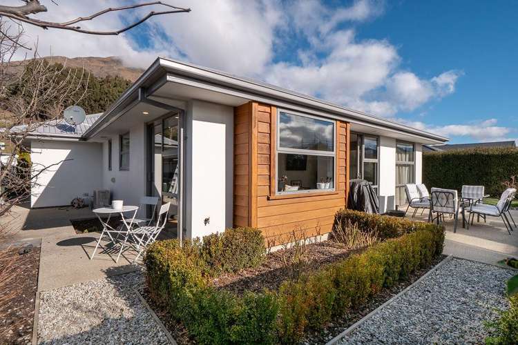 63 Risinghurst Terrace Lower Shotover_14