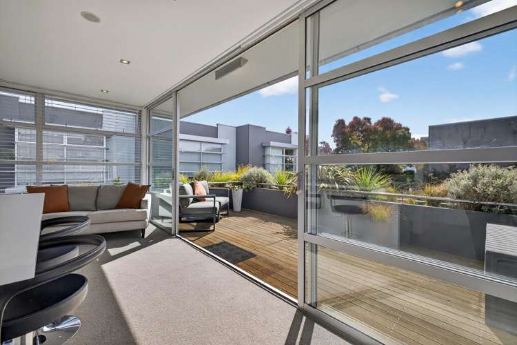 8/8A Settlers Crescent Ferrymead_9