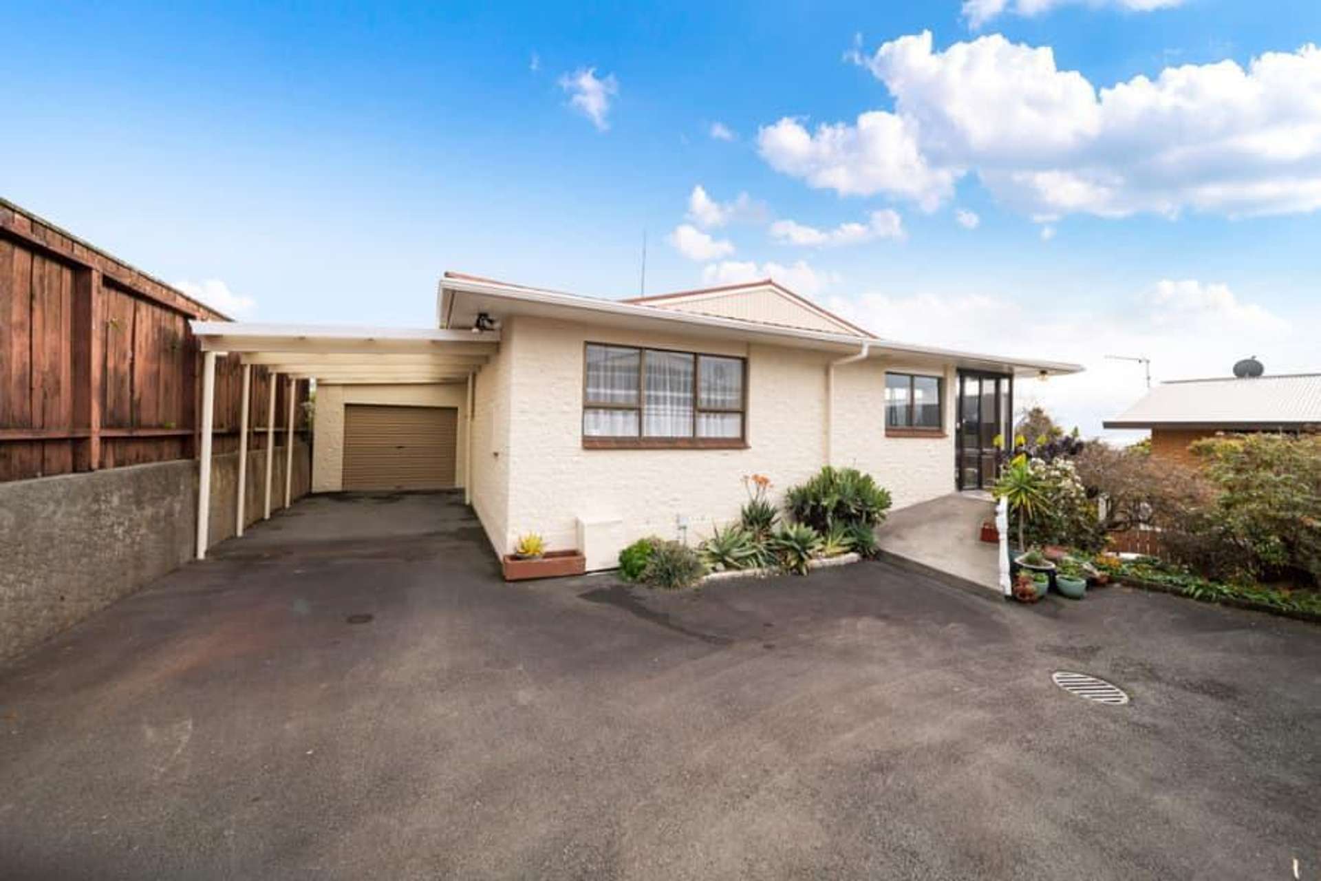 2/16 Kellyville Heights Merrilands_0