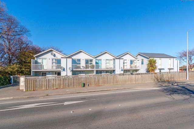 13/14 Brougham Street Addington_1