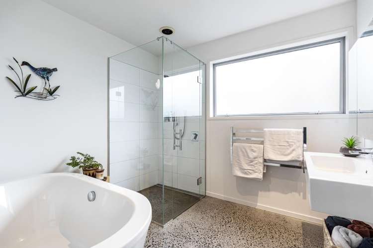 225 Awai Road Tarurutangi_19