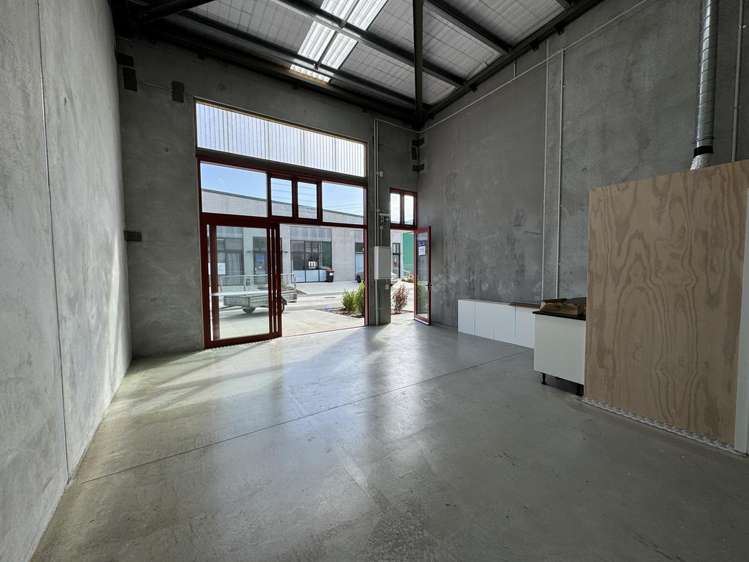 41/20 William Earp Place Tawa_2