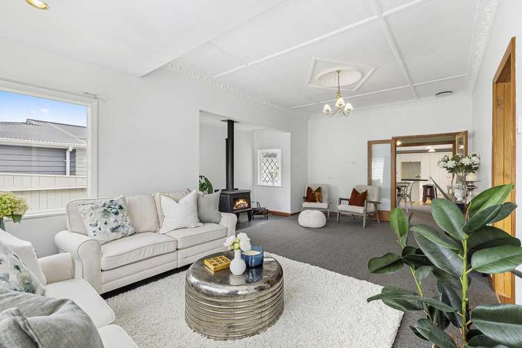 43a Collins Avenue Tawa_2