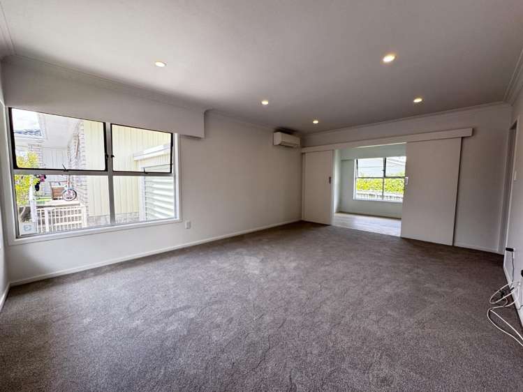 2/11 Waitemata Road Hauraki_11