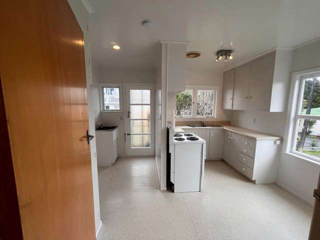 2/96 Te Atatu Road Te Atatu South_2