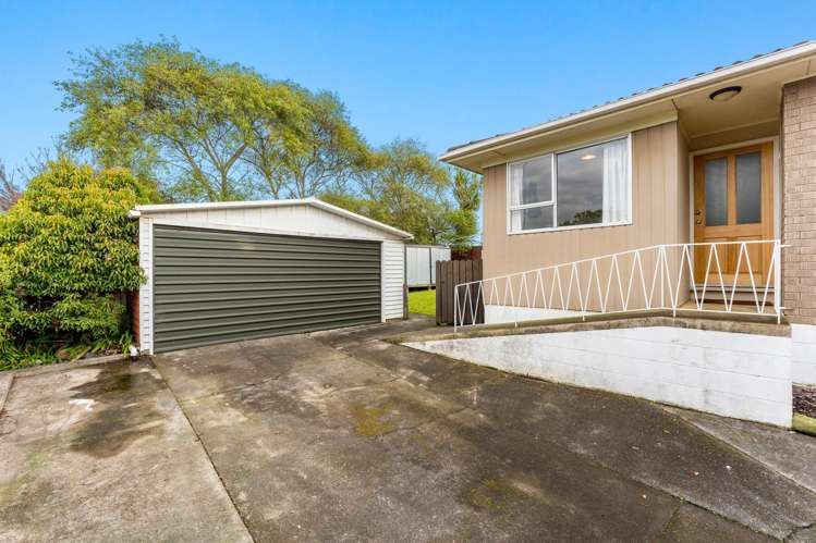 12 Towra Place Botany Downs_25