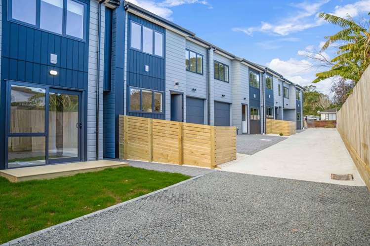 28 McKinstry Avenue Mangere East_10