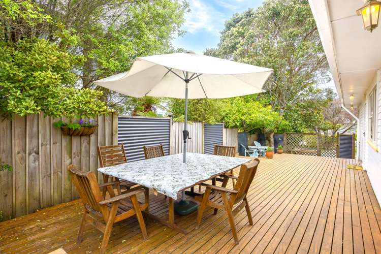 280 Glengarry Road Glen Eden_11