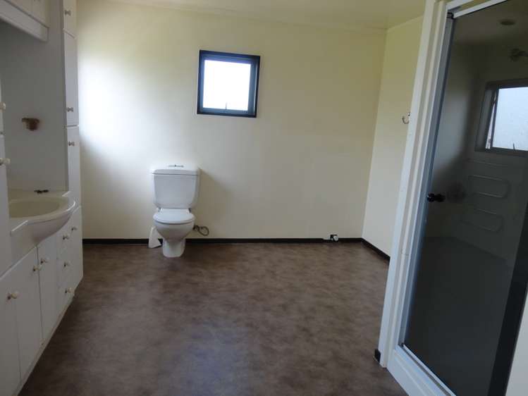 14 Caithness Place Farm Cove_15