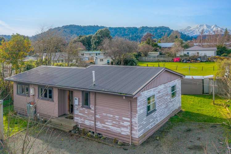 89A Goldfinch Street Ohakune_15