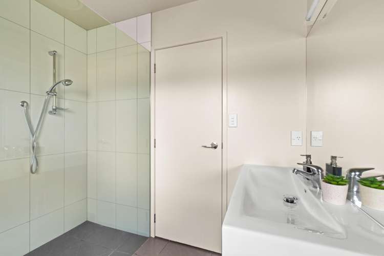 216 Frimley Oaks Frimley_16
